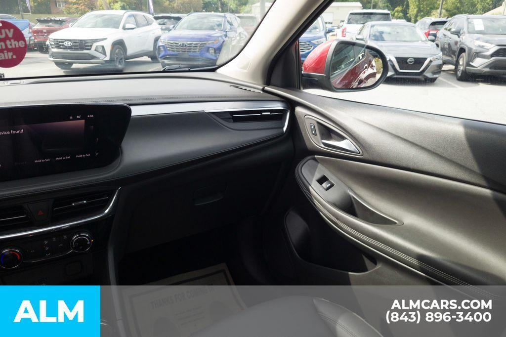 used 2024 Buick Encore GX car, priced at $21,420