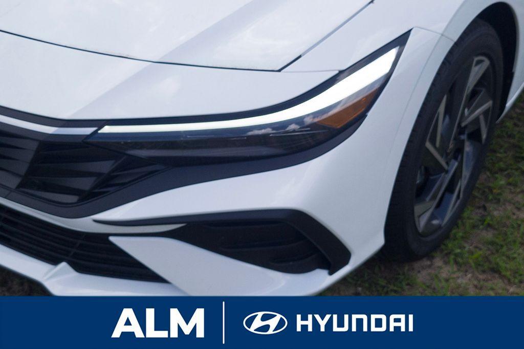 new 2025 Hyundai Elantra car, priced at $23,127