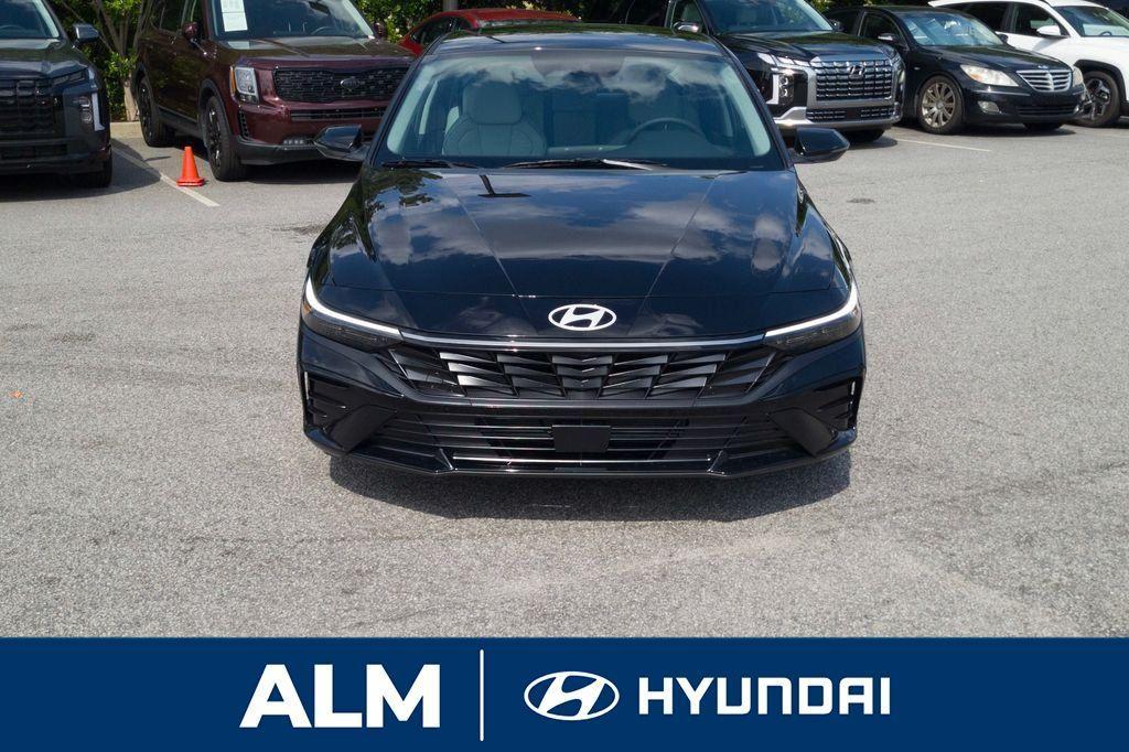 new 2025 Hyundai Elantra car, priced at $25,319