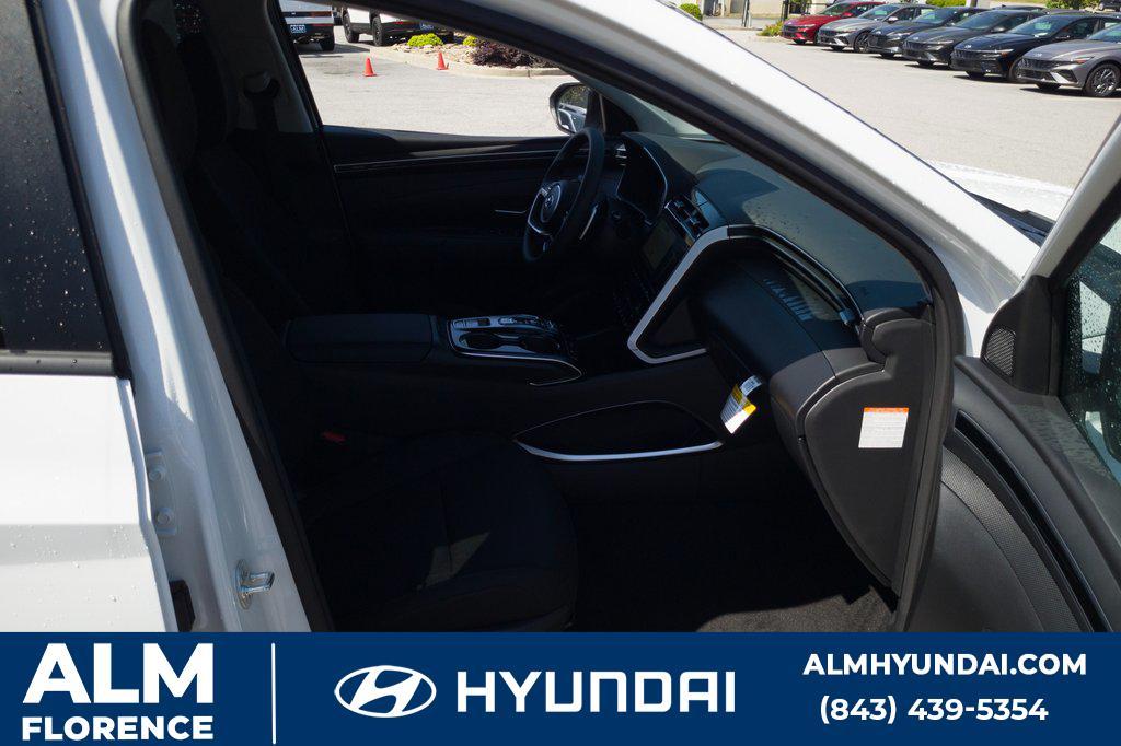 new 2024 Hyundai Tucson Hybrid car, priced at $30,595