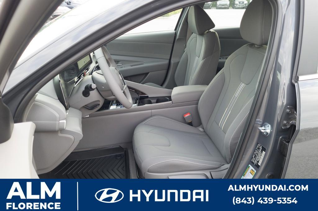 new 2024 Hyundai Elantra car, priced at $22,920