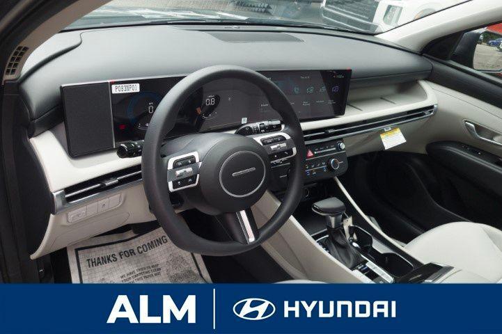 new 2025 Hyundai Tucson car, priced at $29,010