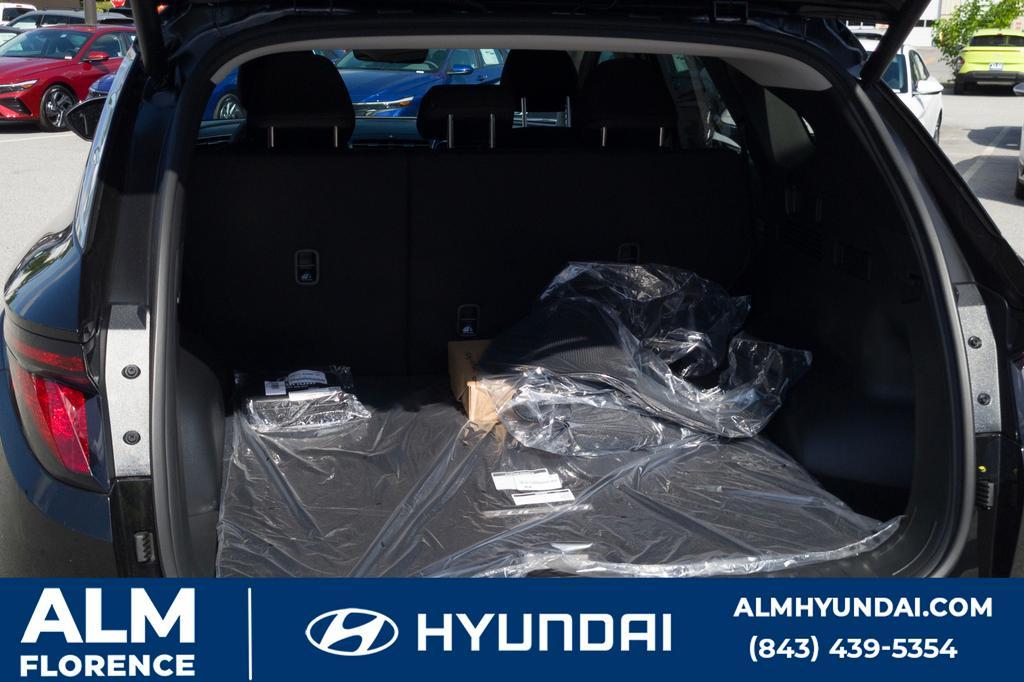 new 2024 Hyundai Tucson Hybrid car, priced at $30,695