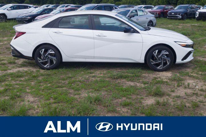 new 2025 Hyundai Elantra car, priced at $23,417