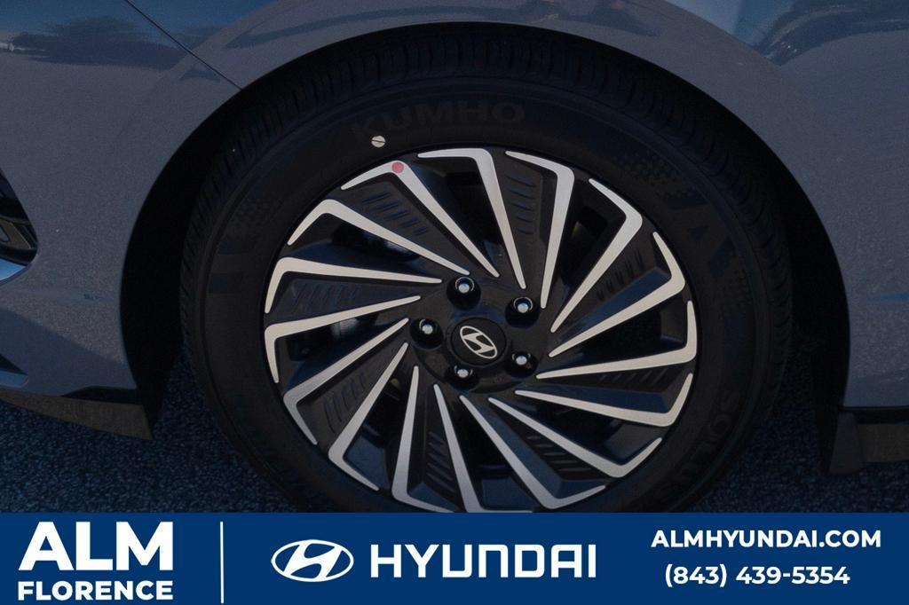 new 2024 Hyundai Sonata Hybrid car, priced at $28,795