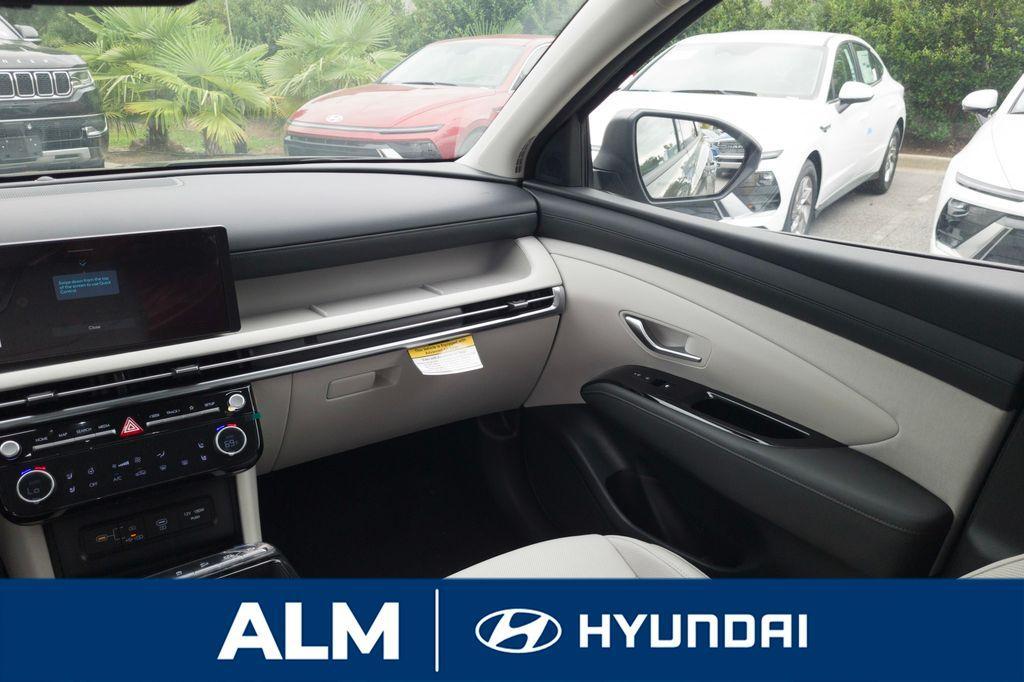 new 2025 Hyundai Tucson car, priced at $35,995