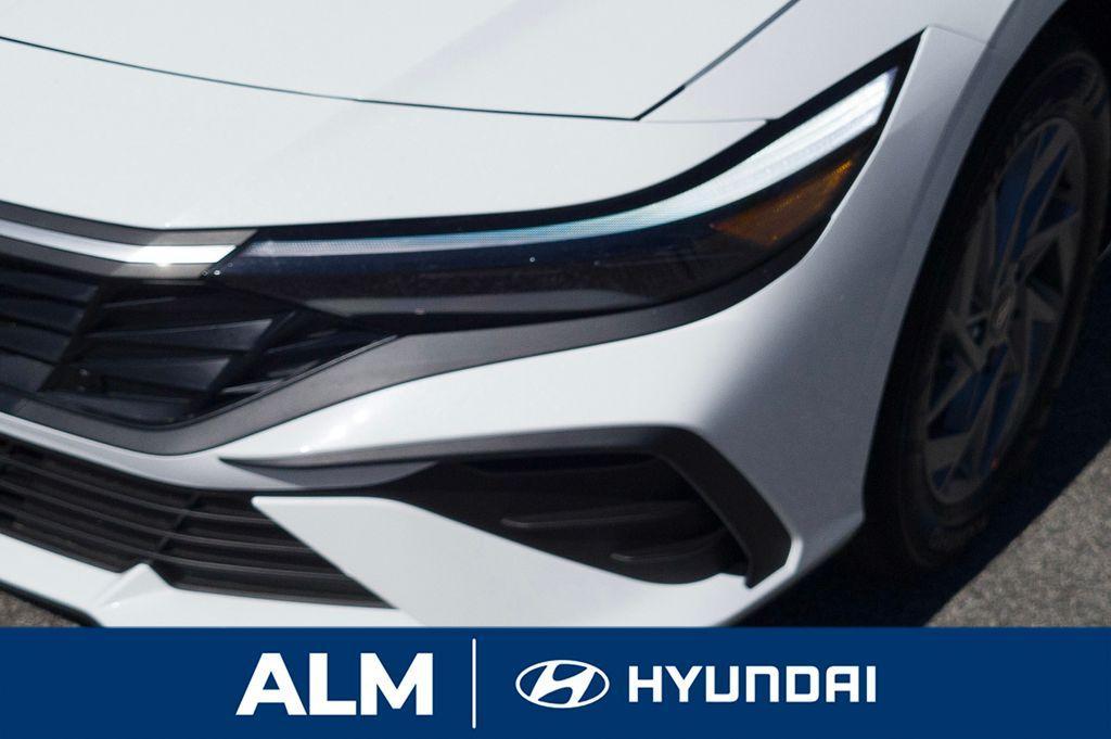 new 2025 Hyundai ELANTRA HEV car, priced at $24,890