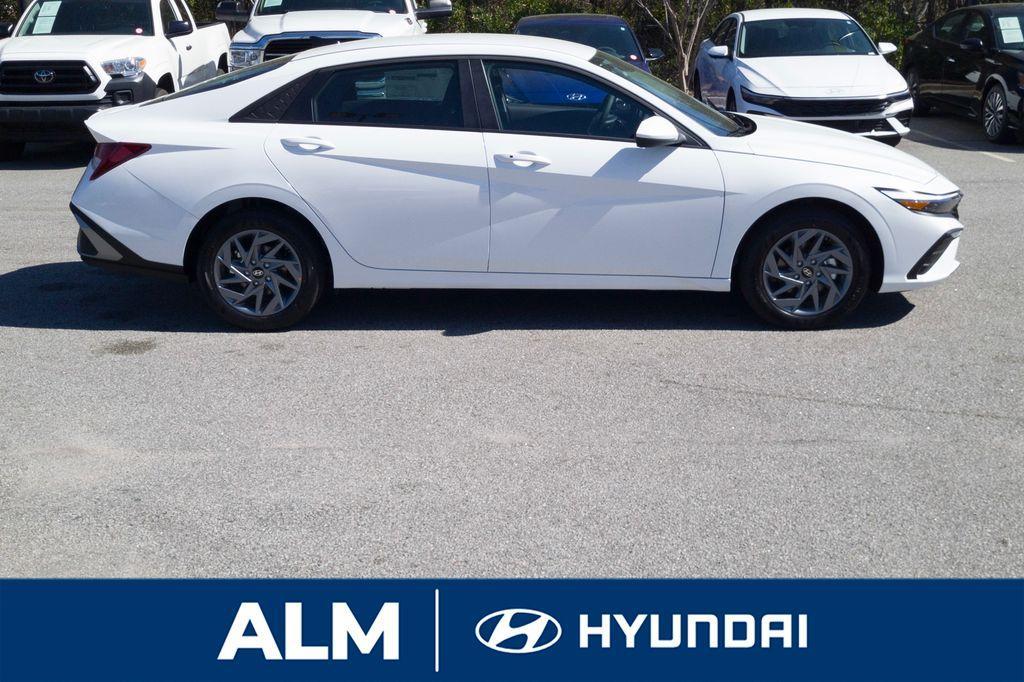 new 2025 Hyundai ELANTRA HEV car, priced at $24,890
