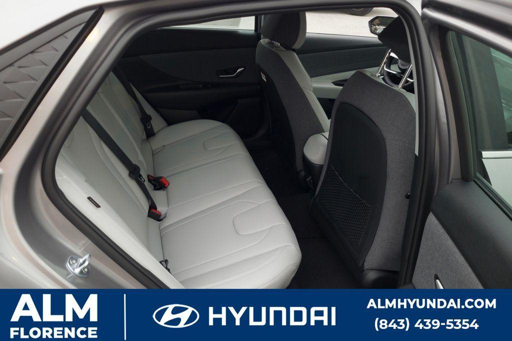 new 2025 Hyundai Elantra car, priced at $25,995