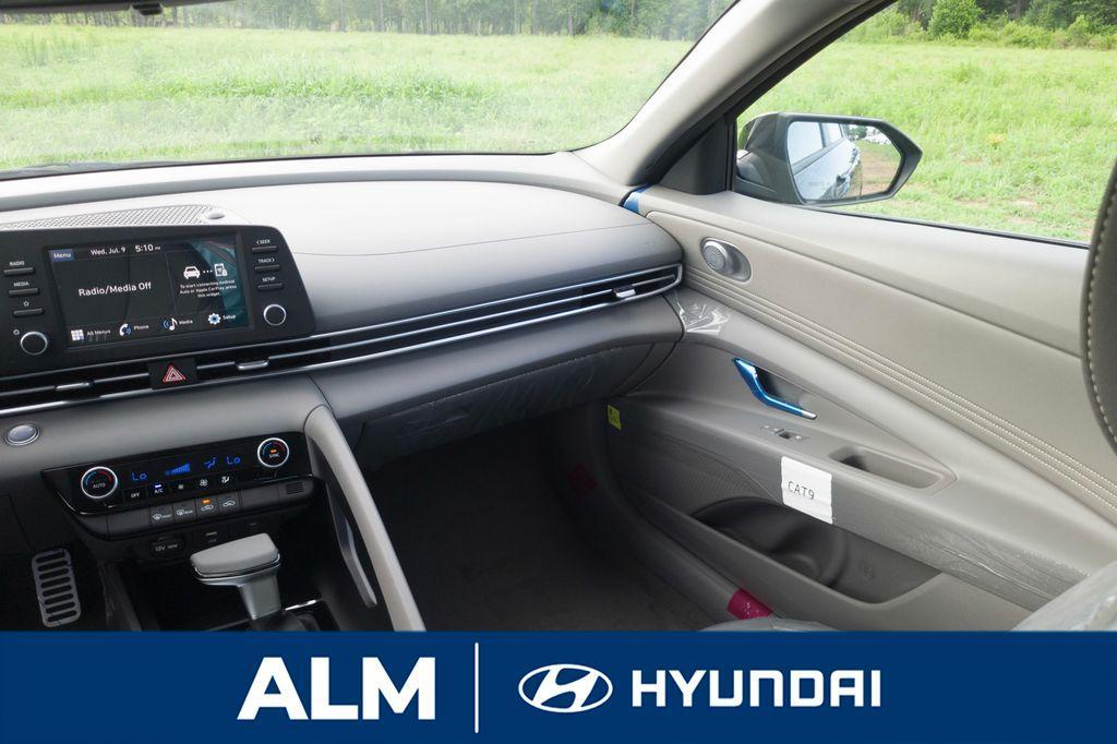 new 2025 Hyundai Elantra car, priced at $21,495