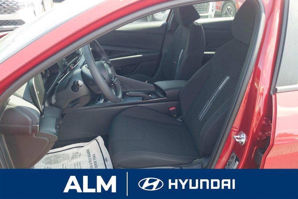 new 2025 Hyundai Elantra car, priced at $21,595