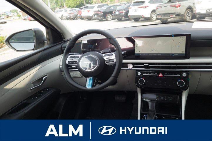 new 2025 Hyundai Tucson car, priced at $30,326