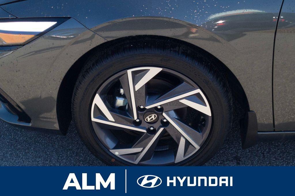 new 2025 Hyundai Elantra car, priced at $24,995