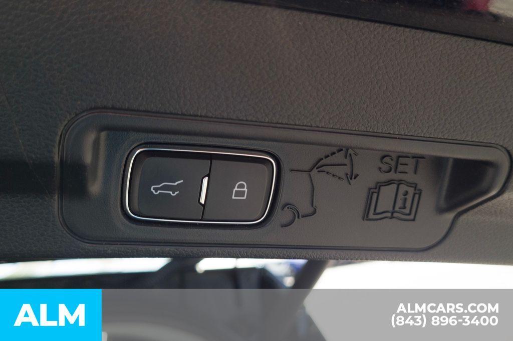 used 2022 Ford Explorer car, priced at $24,420