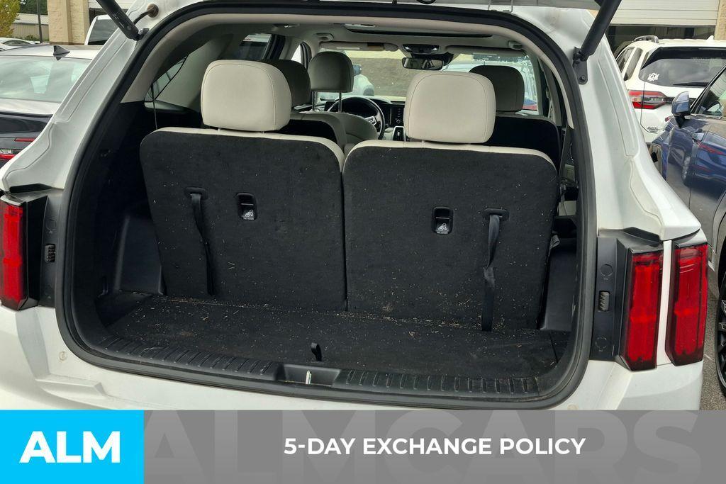 used 2021 Kia Sorento car, priced at $23,920