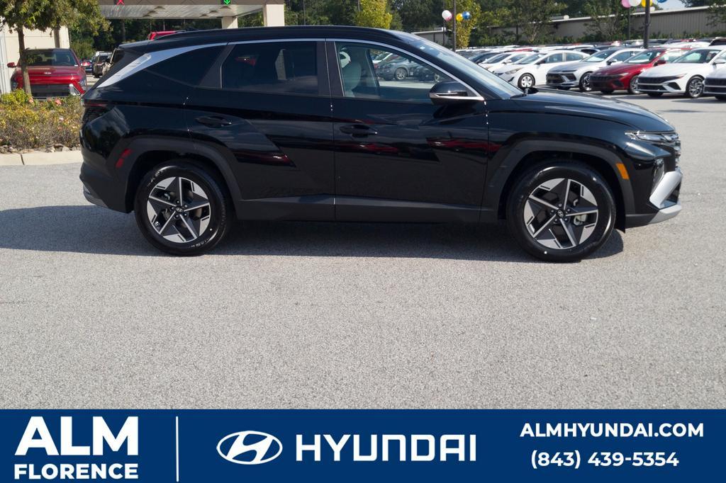 new 2025 Hyundai Tucson car, priced at $31,995