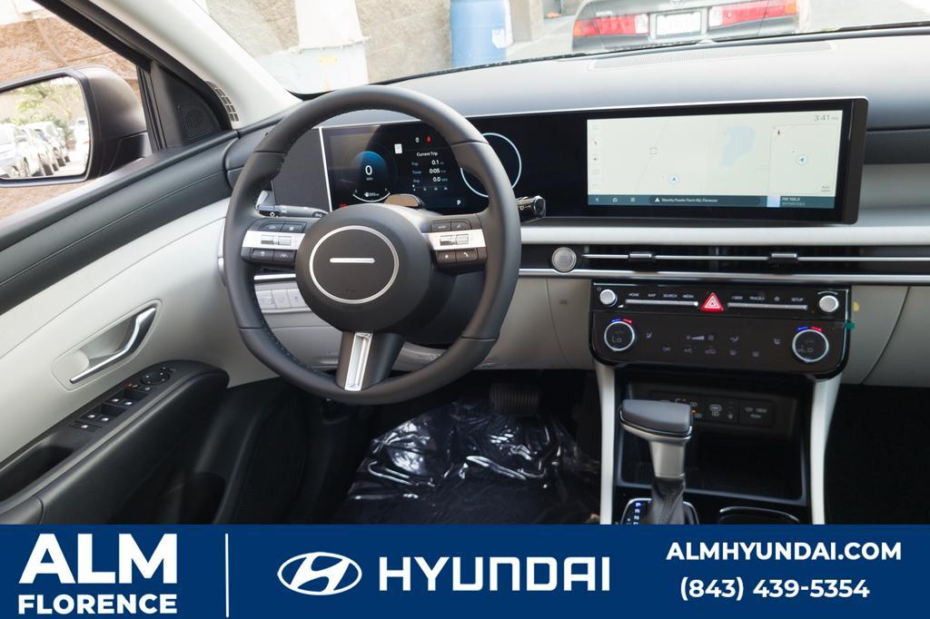 new 2025 Hyundai Tucson car, priced at $31,995