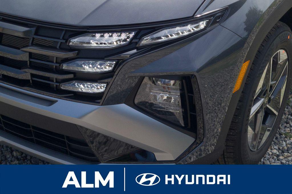 new 2025 Hyundai Tucson car, priced at $32,098