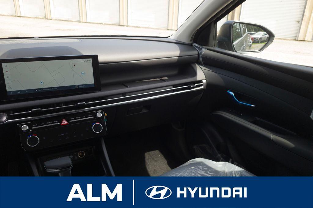 new 2025 Hyundai Tucson car, priced at $32,098