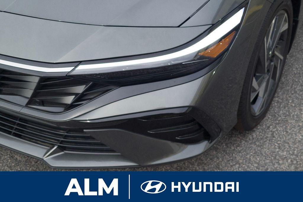 new 2025 Hyundai Elantra car, priced at $23,995