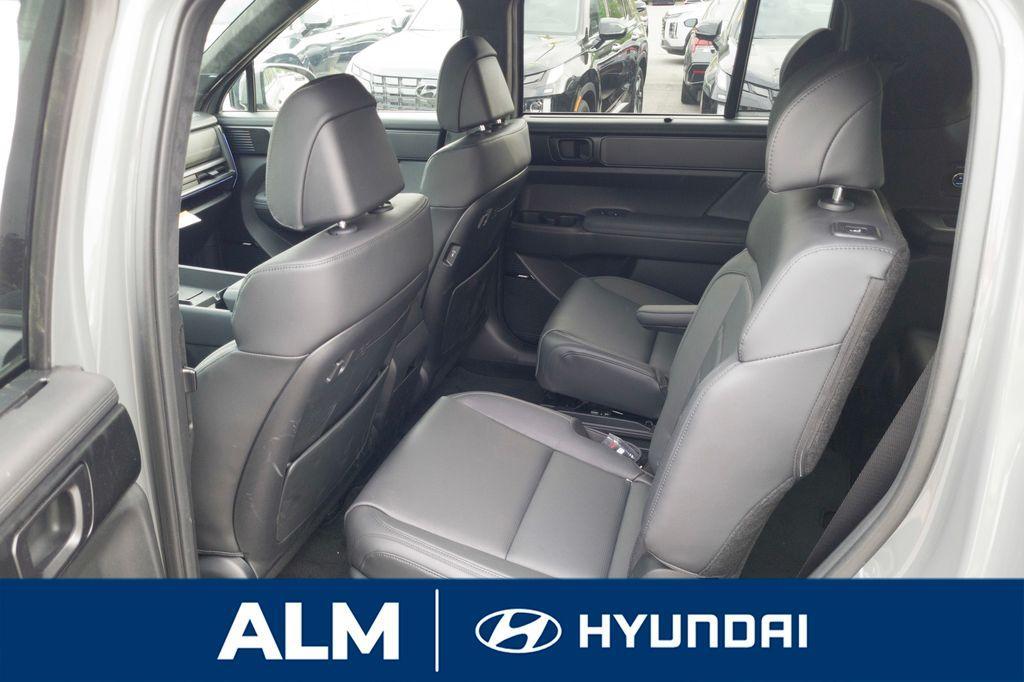 new 2025 Hyundai Santa Fe car, priced at $43,995