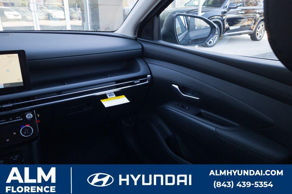 new 2025 Hyundai Tucson Hybrid car, priced at $34,615