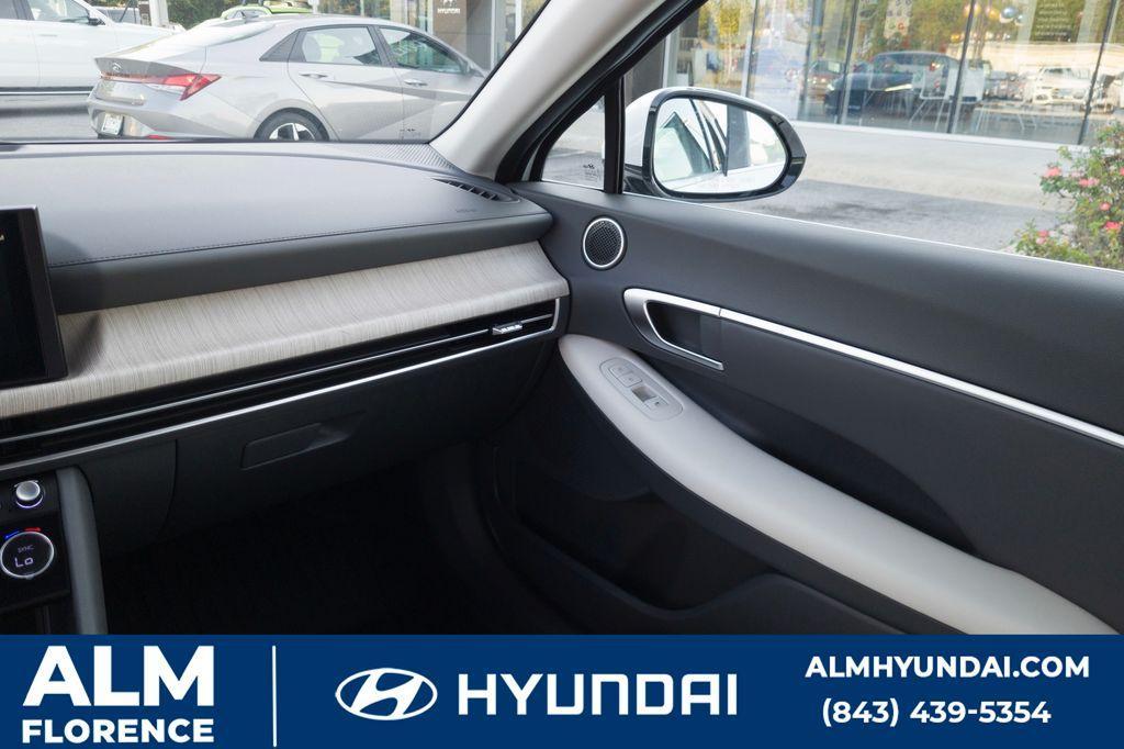 new 2024 Hyundai Sonata Hybrid car, priced at $28,995