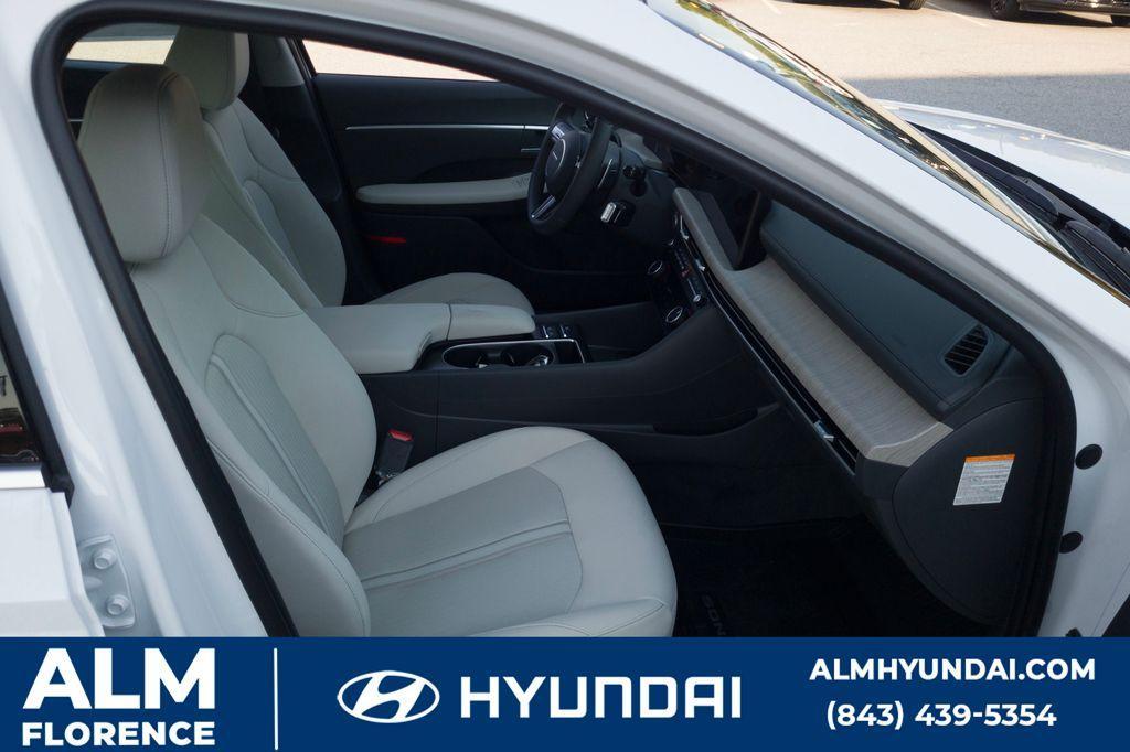 new 2024 Hyundai Sonata Hybrid car, priced at $28,995