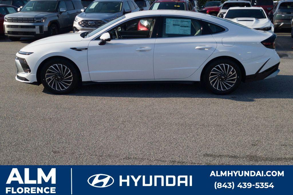 new 2024 Hyundai Sonata Hybrid car, priced at $28,995