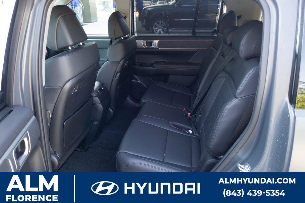 new 2025 Hyundai Santa Fe HEV car, priced at $44,995