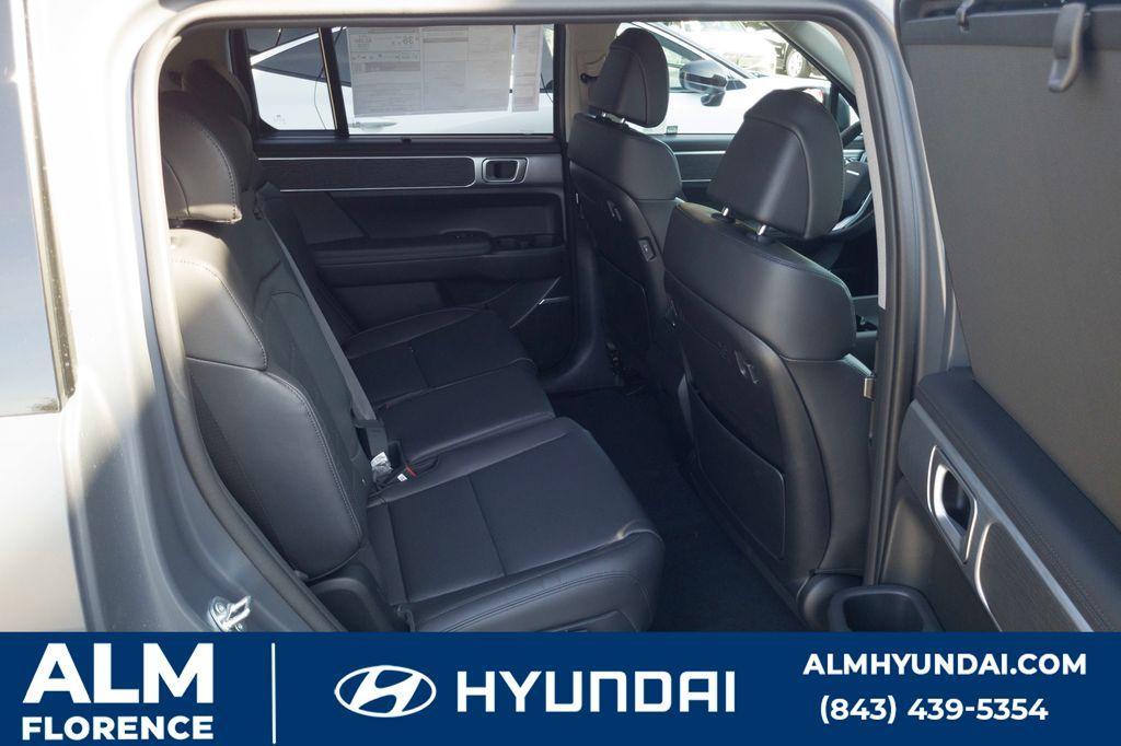 new 2025 Hyundai Santa Fe HEV car, priced at $44,995