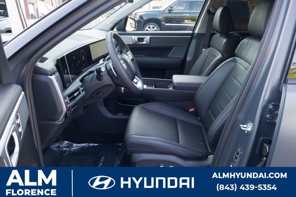 new 2025 Hyundai Santa Fe HEV car, priced at $44,995