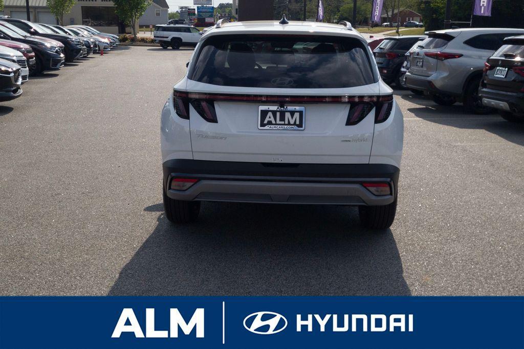 new 2025 Hyundai TUCSON Hybrid car, priced at $34,995