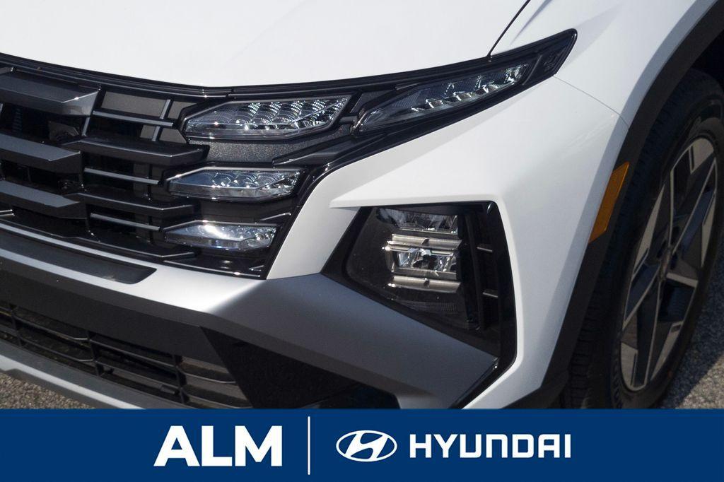 new 2025 Hyundai TUCSON Hybrid car, priced at $34,995