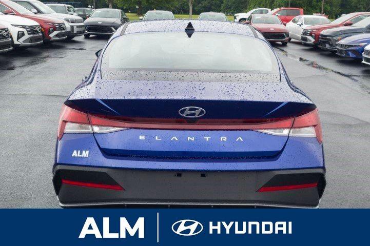 new 2025 Hyundai Elantra car, priced at $22,673
