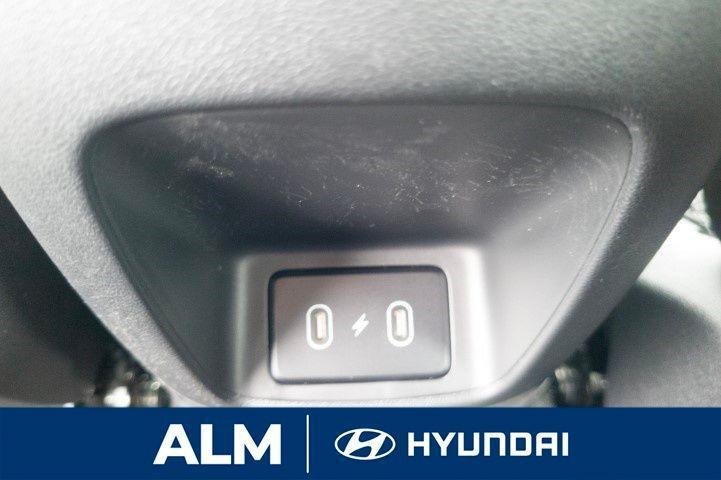 new 2025 Hyundai Elantra car, priced at $22,673