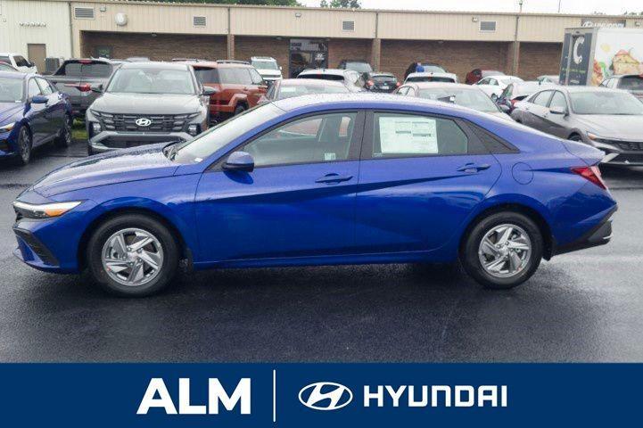 new 2025 Hyundai Elantra car, priced at $22,673