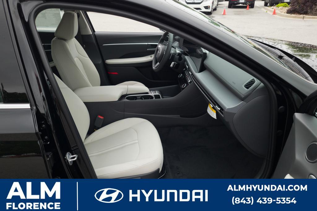 new 2024 Hyundai Sonata car, priced at $27,695