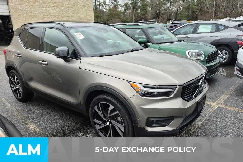 used 2022 Volvo XC40 car, priced at $27,220