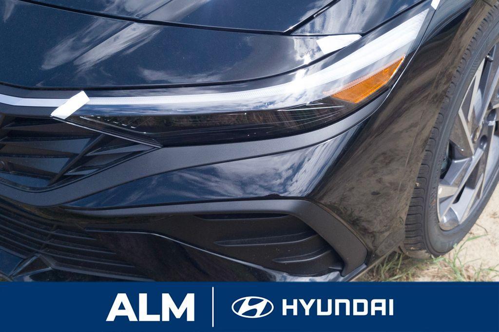 new 2025 Hyundai Elantra car, priced at $20,996
