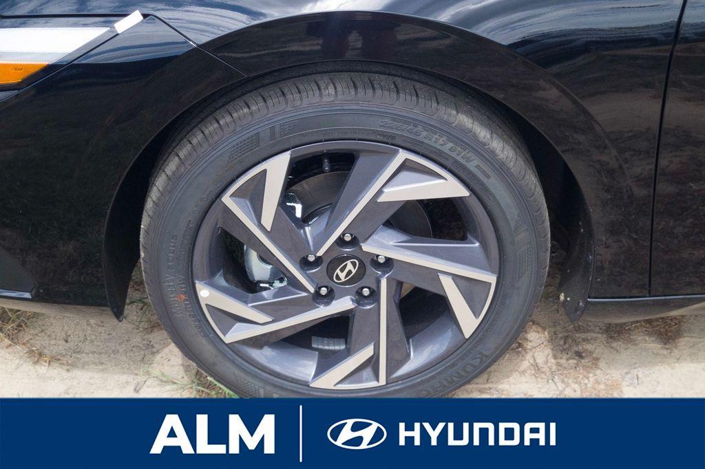 new 2025 Hyundai Elantra car, priced at $20,996