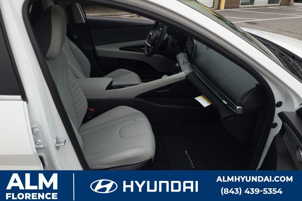 new 2025 Hyundai Elantra car, priced at $25,995