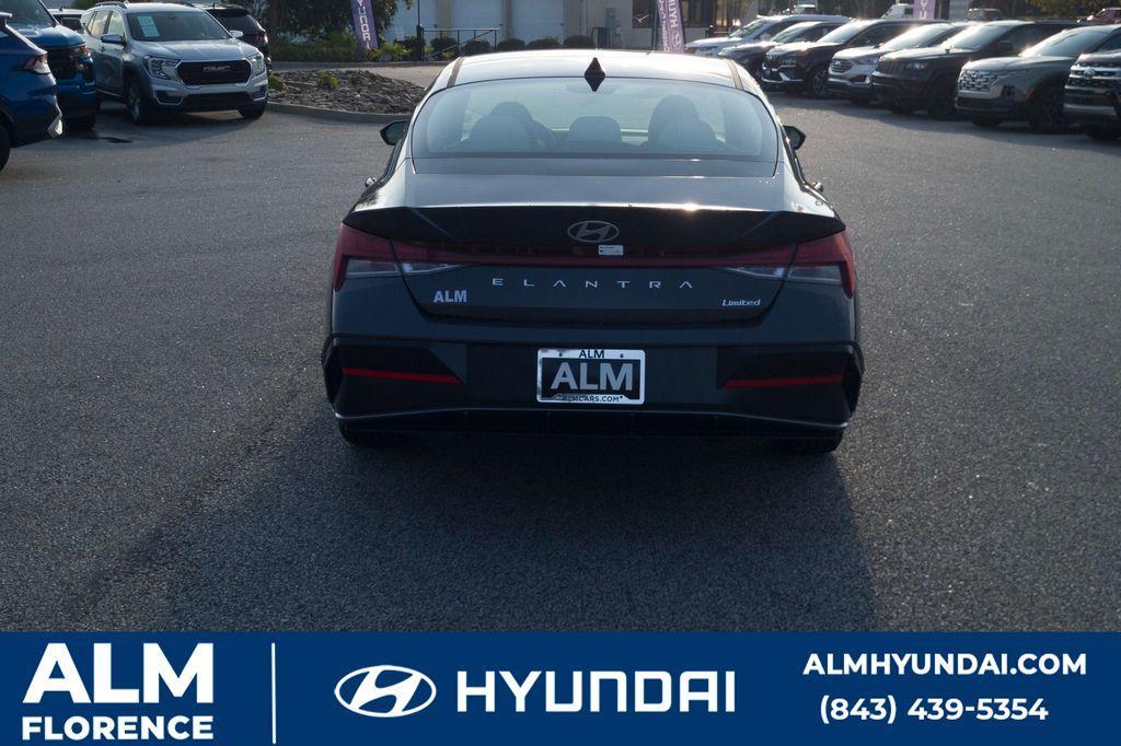 new 2025 Hyundai Elantra car, priced at $25,995