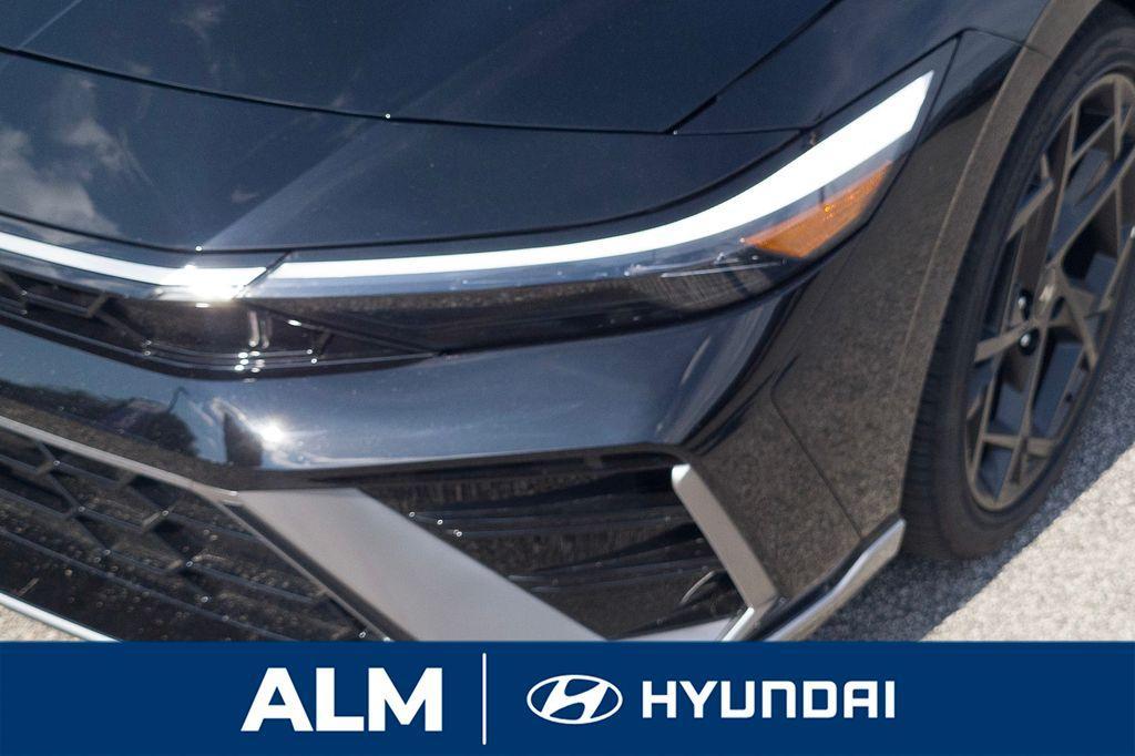 new 2025 Hyundai Elantra car, priced at $28,453