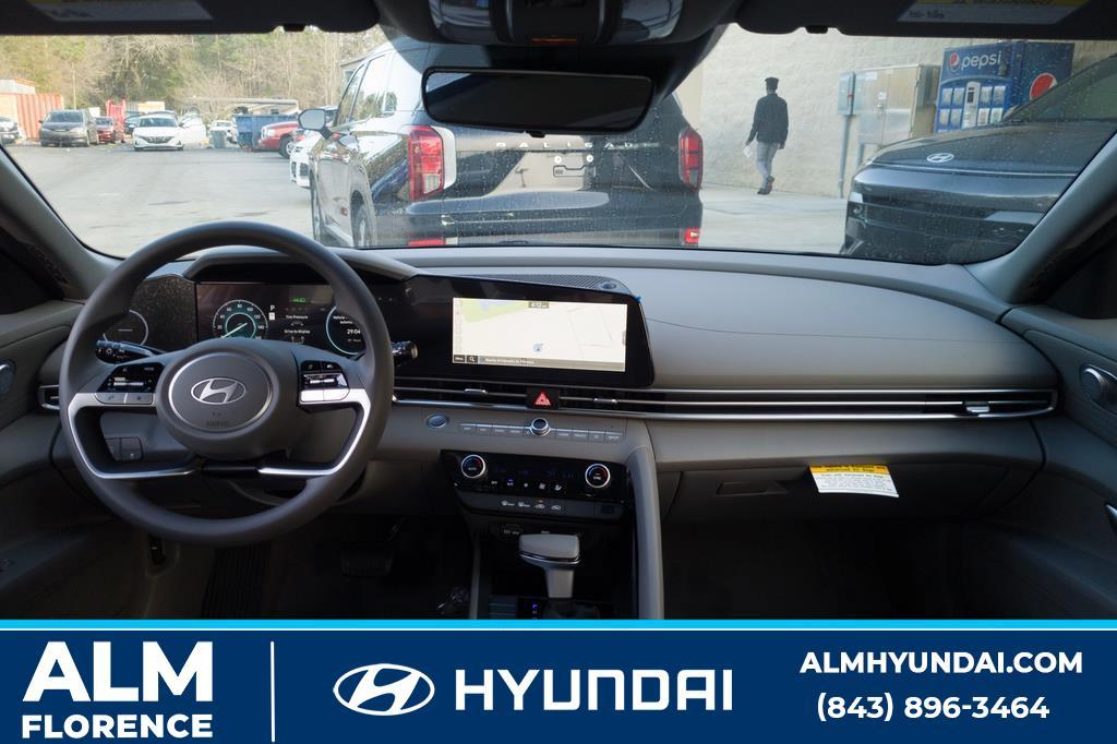 new 2024 Hyundai Elantra HEV car, priced at $25,155