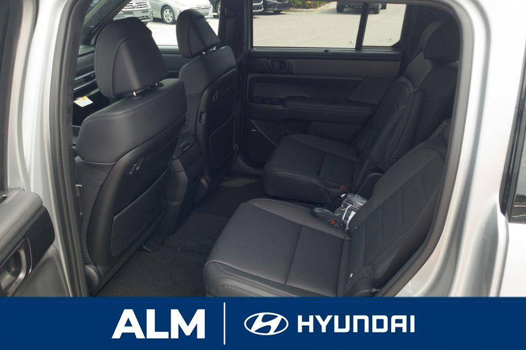 new 2025 Hyundai SANTA FE HEV car, priced at $46,724