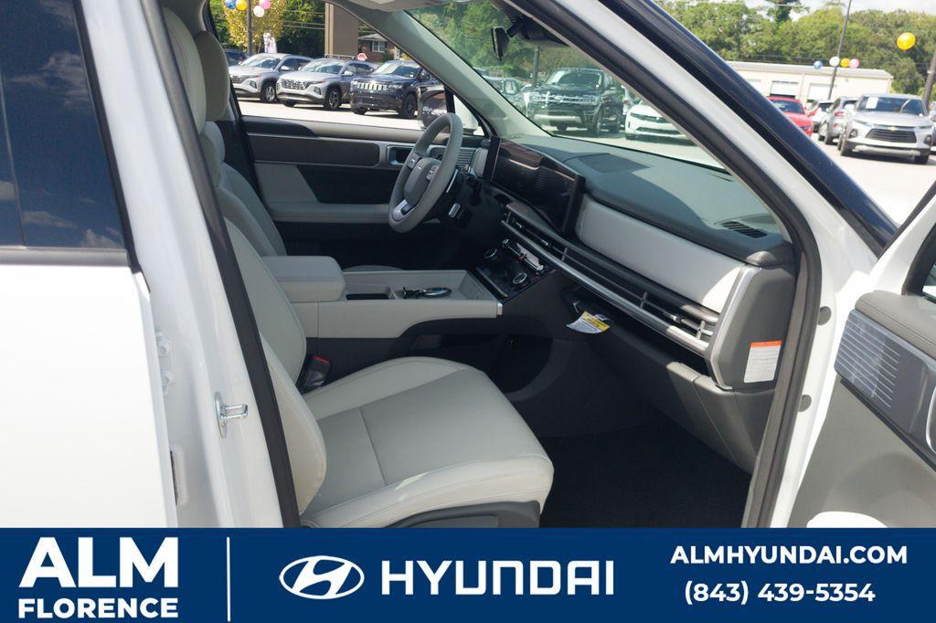 new 2025 Hyundai Santa Fe HEV car, priced at $36,995