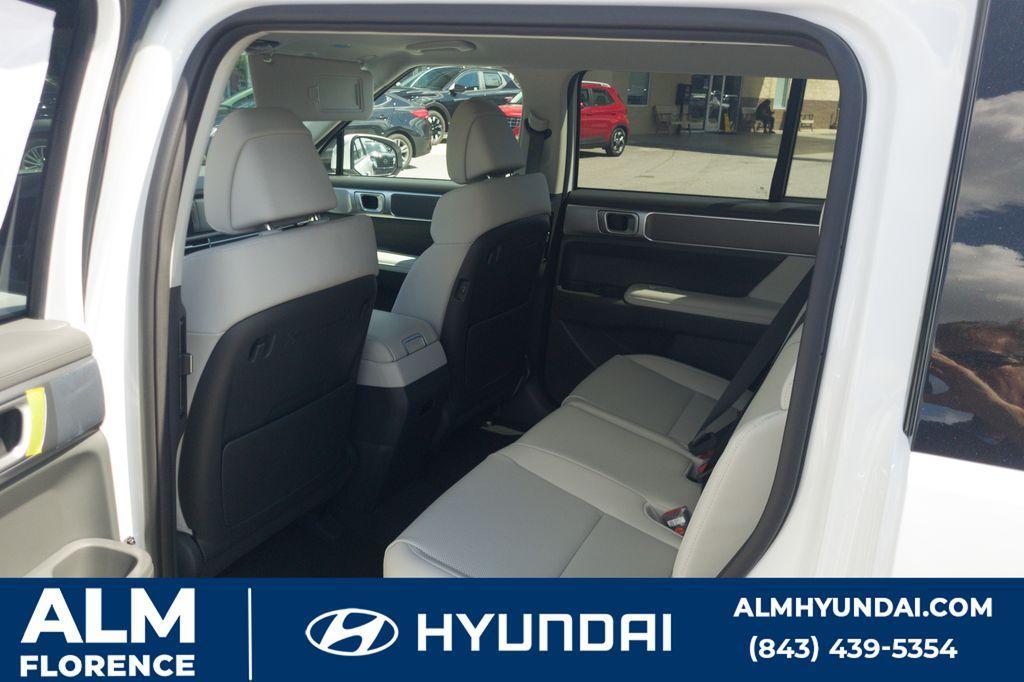 new 2025 Hyundai Santa Fe HEV car, priced at $36,995