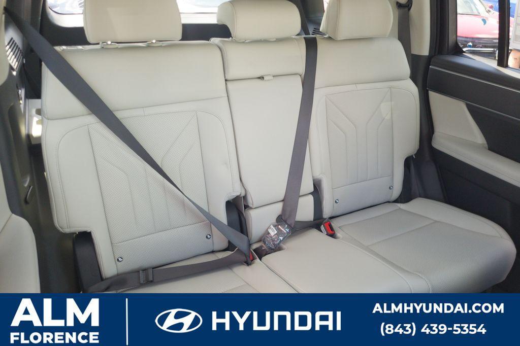 new 2025 Hyundai Santa Fe HEV car, priced at $36,995