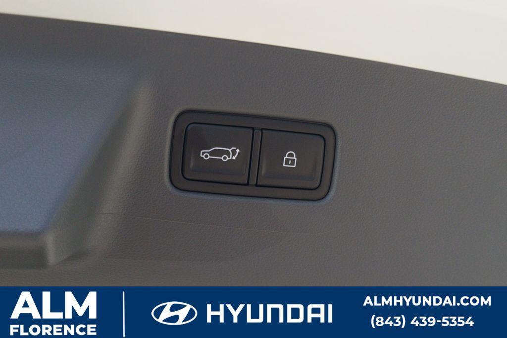 new 2025 Hyundai Santa Fe HEV car, priced at $36,995